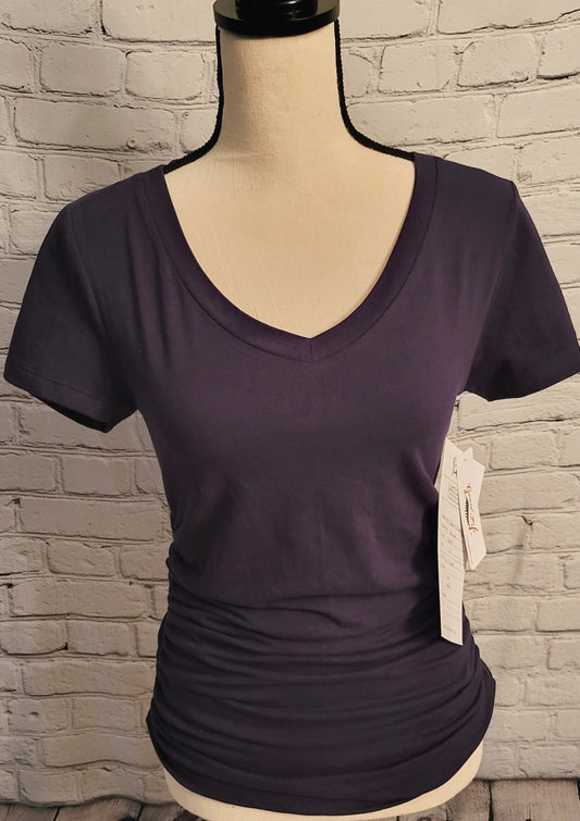Womens Ringspun Cotton 6.25 Ounce V-neck with Scrunch Rouch Sides women bulk tees tshirts hoodies apparel manufacturing USA wholesale orders distributors